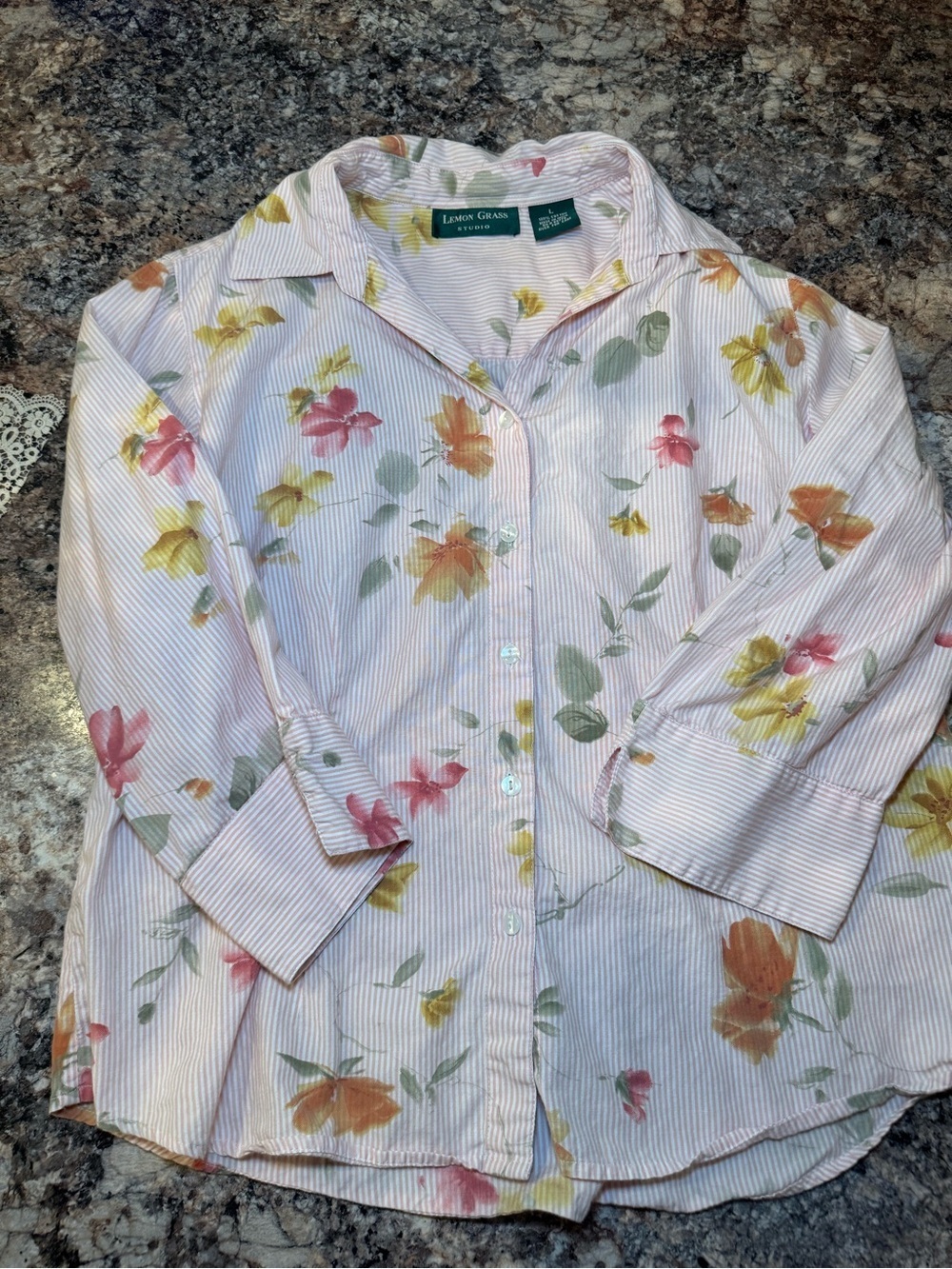 Lemon Grass Floral Button-Down Shirt in Pink